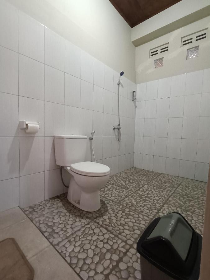 Made Oka Budget Room Munduk Zewnętrze zdjęcie